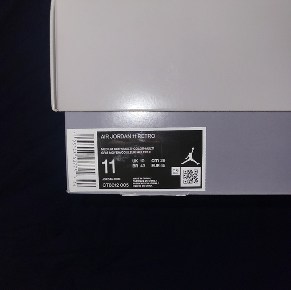 Jordan cool Grey 11's - Picture 6 of 7